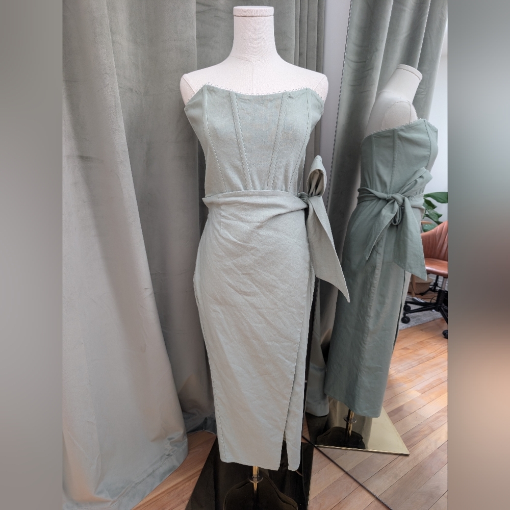 V. Chapman Liliana Scallop Hem Strapless Sage Green Midi Dress Size 10 - Picture 4 of 7